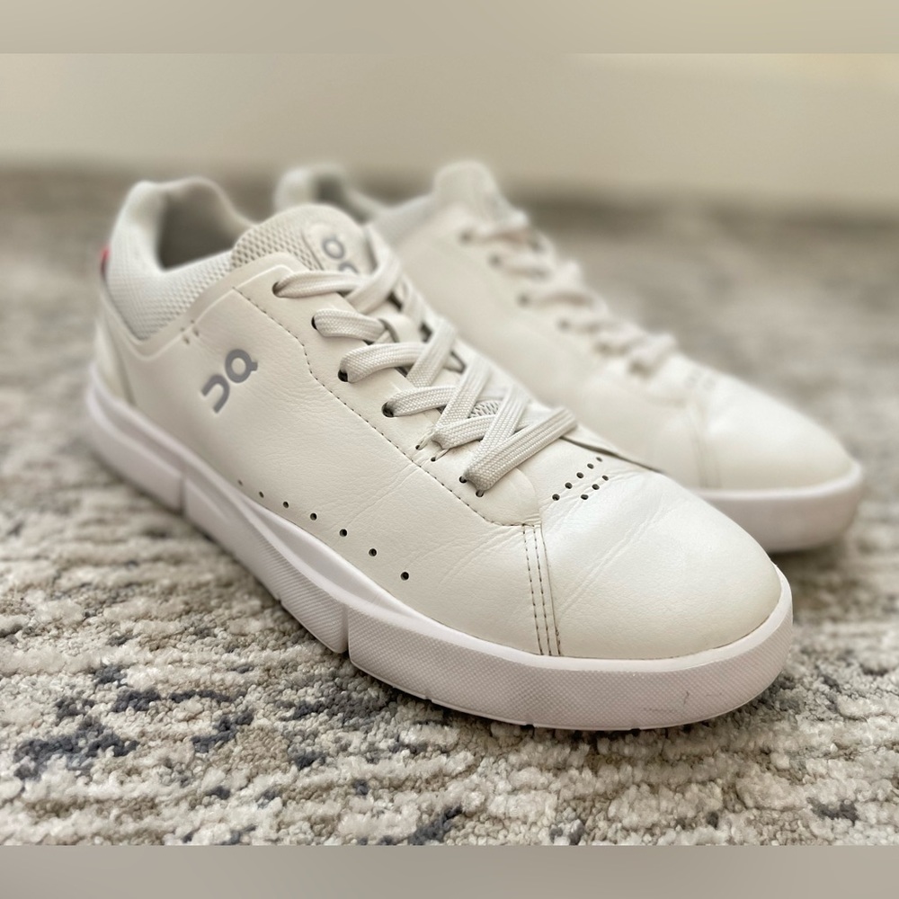 On Cloud The Roger Advantage White Leather Running Athletic Casual Shoes Size 7 - Picture 14 of 15